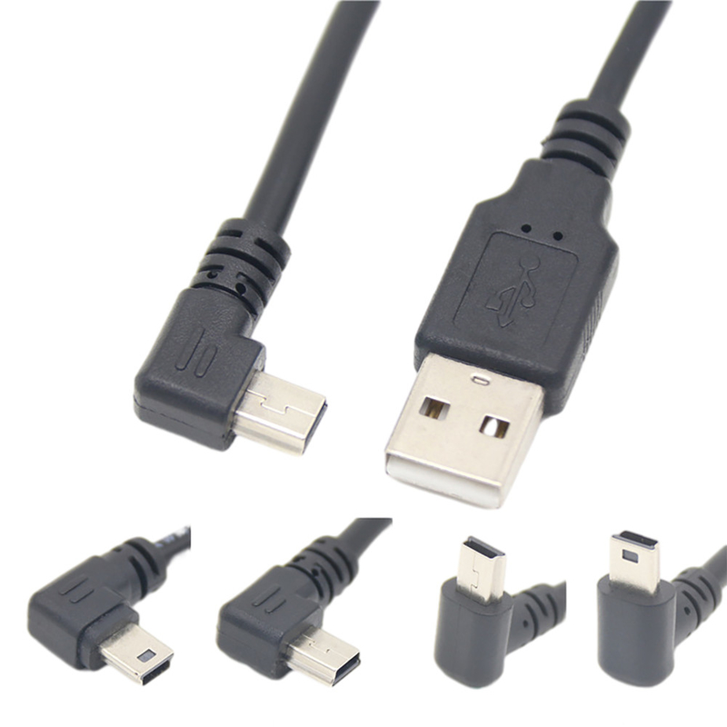 작은 데이터 케이블을 직각 커넥터로 채우는 USB 2.0 남자 USB